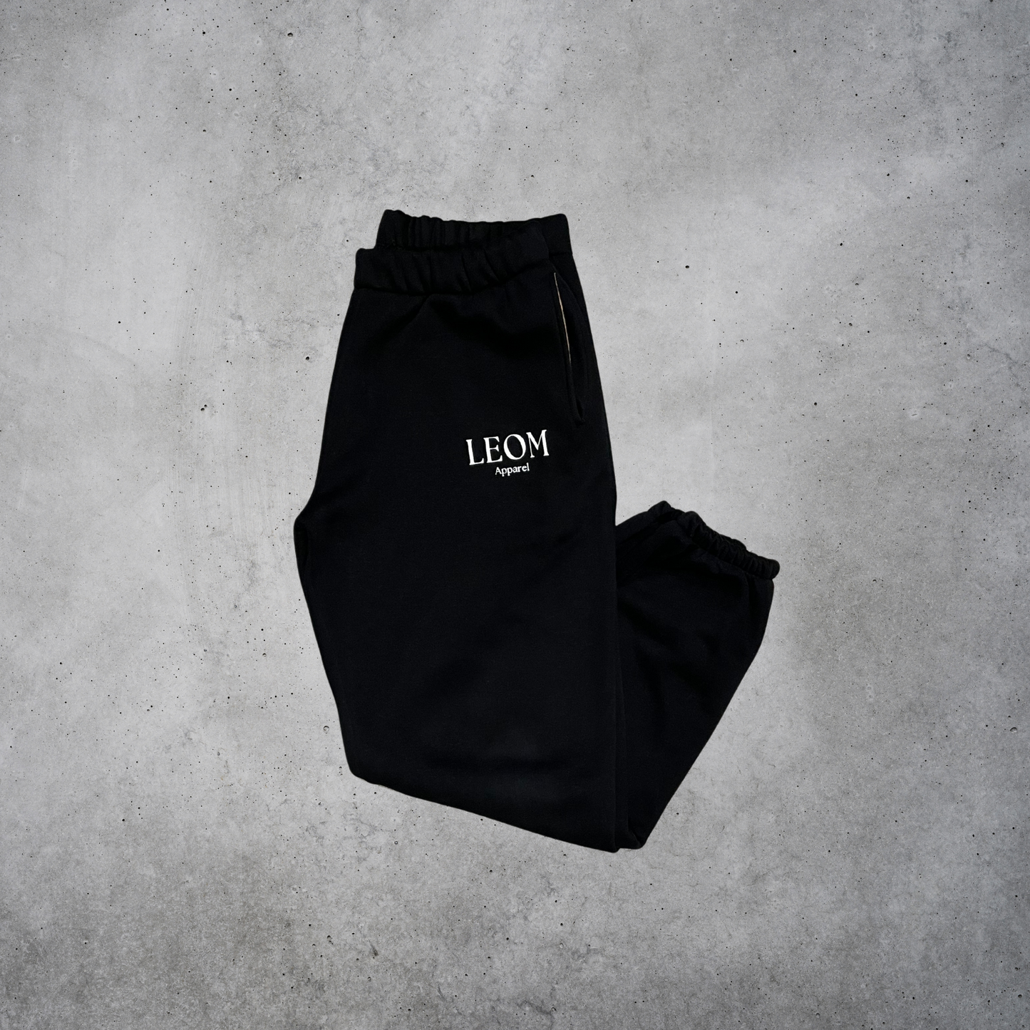 LEOM Essential Sweatpants
